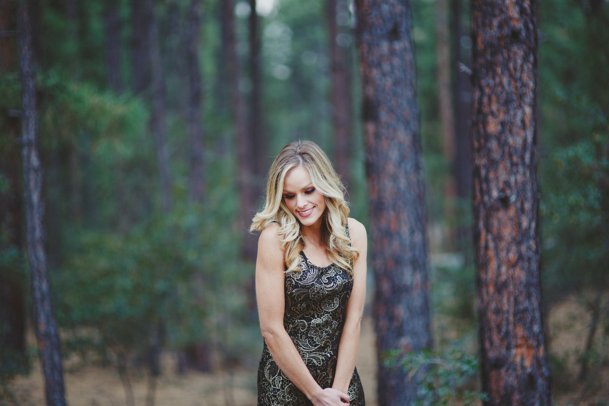 Jenne Anne, adventure elopement photographer in Durango Colorado